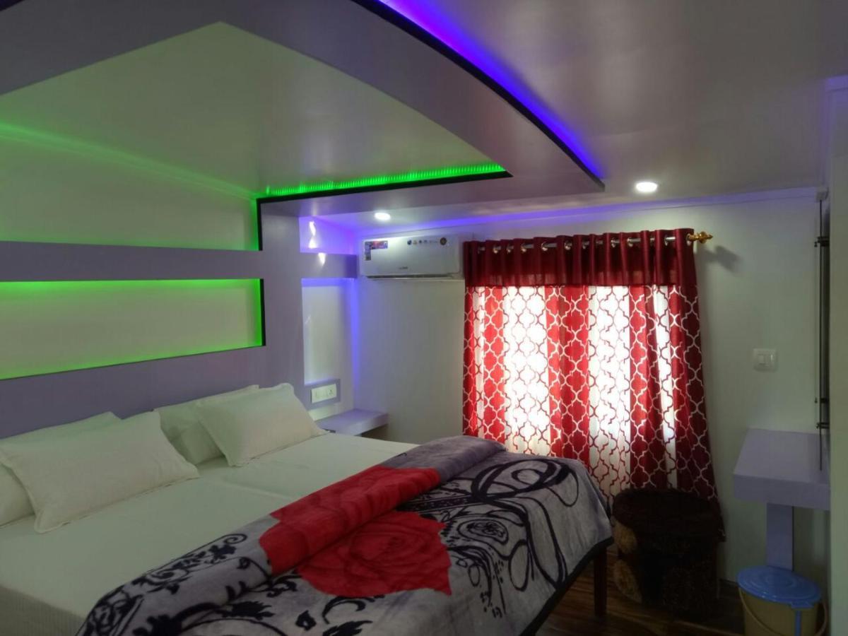 Hotel Marari Houseboat Mararikulam Exterior foto