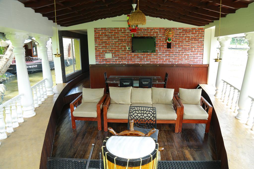 Hotel Marari Houseboat Mararikulam Exterior foto
